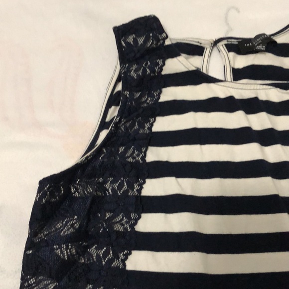 The Limited Mixed Media Navy Blue Stripe Cotton and Lace Tank Top size M Petite - Picture 4 of 10